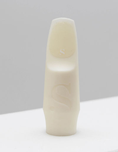 Alto saxophone mouthpiece