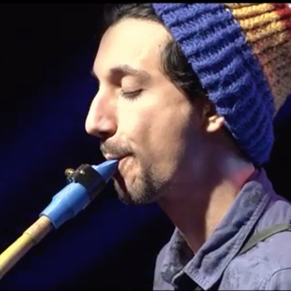Eden Bareket and his Syos baritone saxophone mouthpiece Eden Bareket and his Syos baritone saxophone mouthpiece
